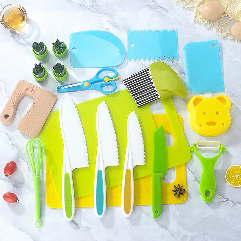full set of Kitchen Cookware and Baking Set For Kids